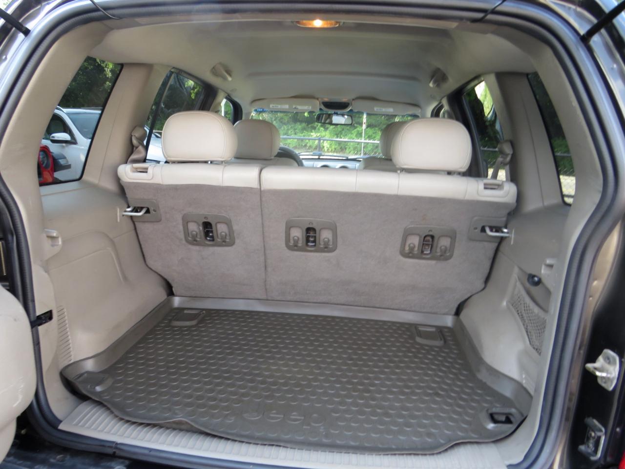 Jeep Liberty 4dr Limited 4WD 2006