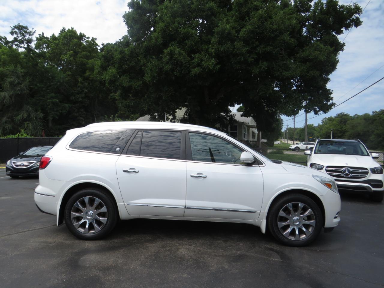 Buick Enclave AWD 4dr Premium 2017