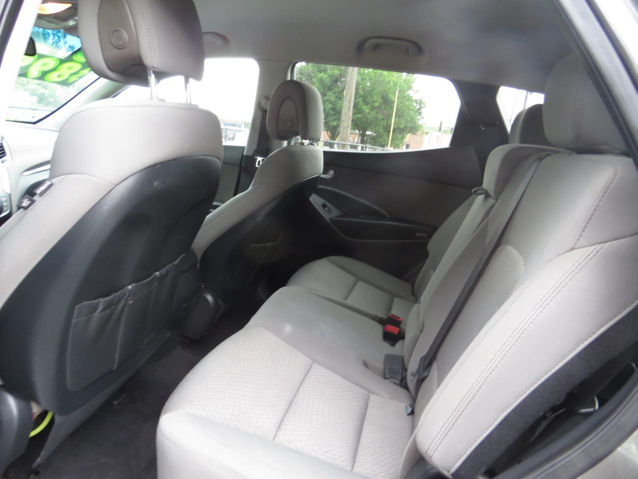 Hyundai Santa Fe FWD 4dr Sport 2013
