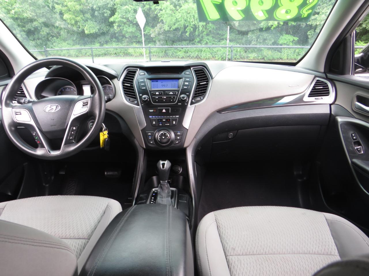 Hyundai Santa Fe FWD 4dr Sport 2013
