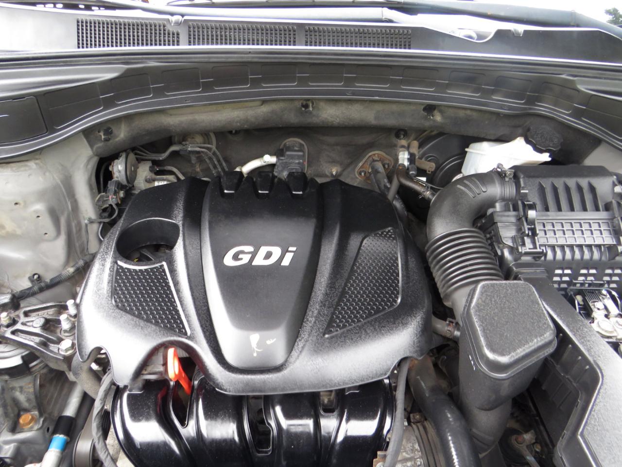 Hyundai Santa Fe FWD 4dr Sport 2013