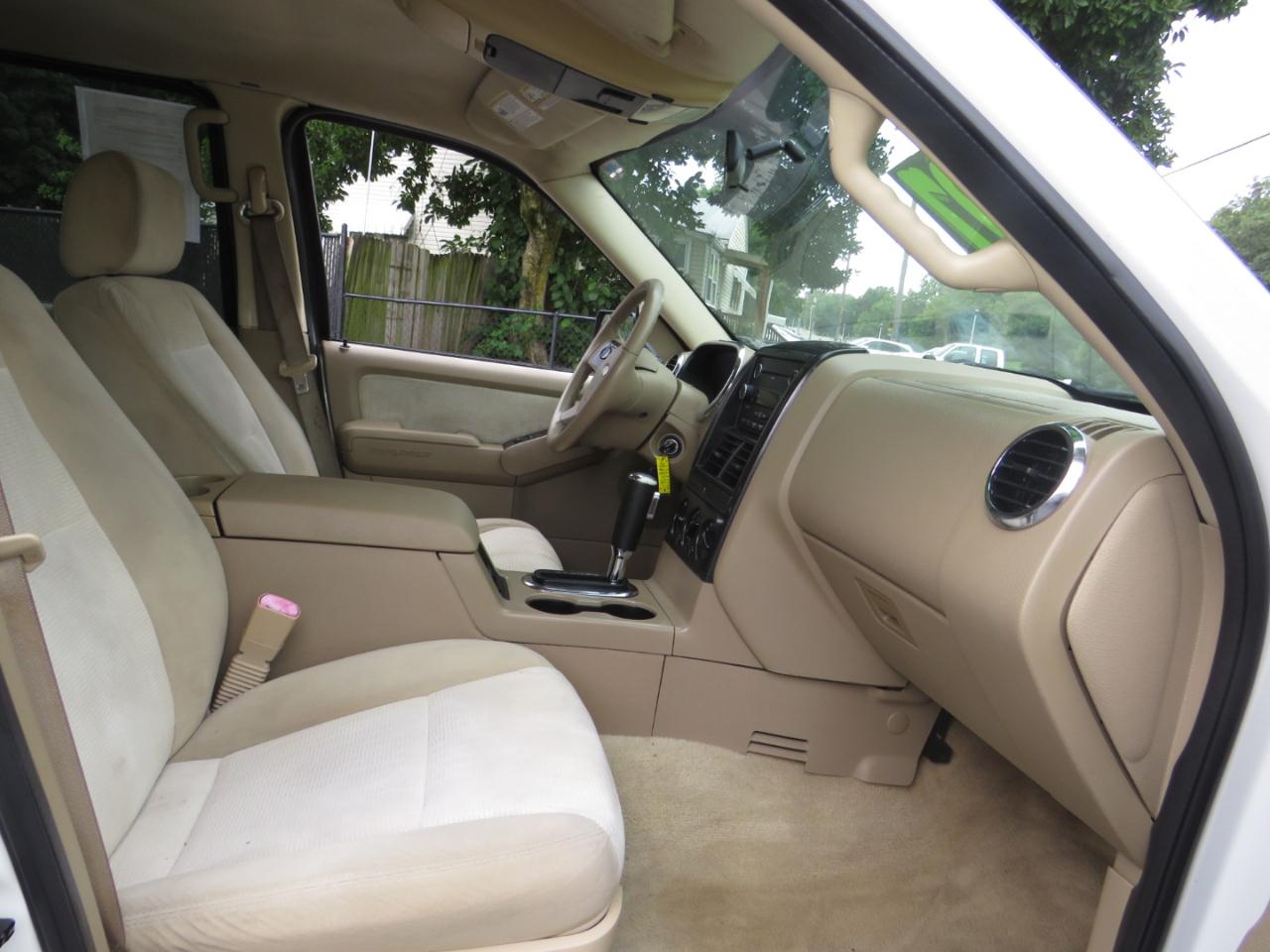 Ford Explorer RWD 4dr V6 XLT 2008
