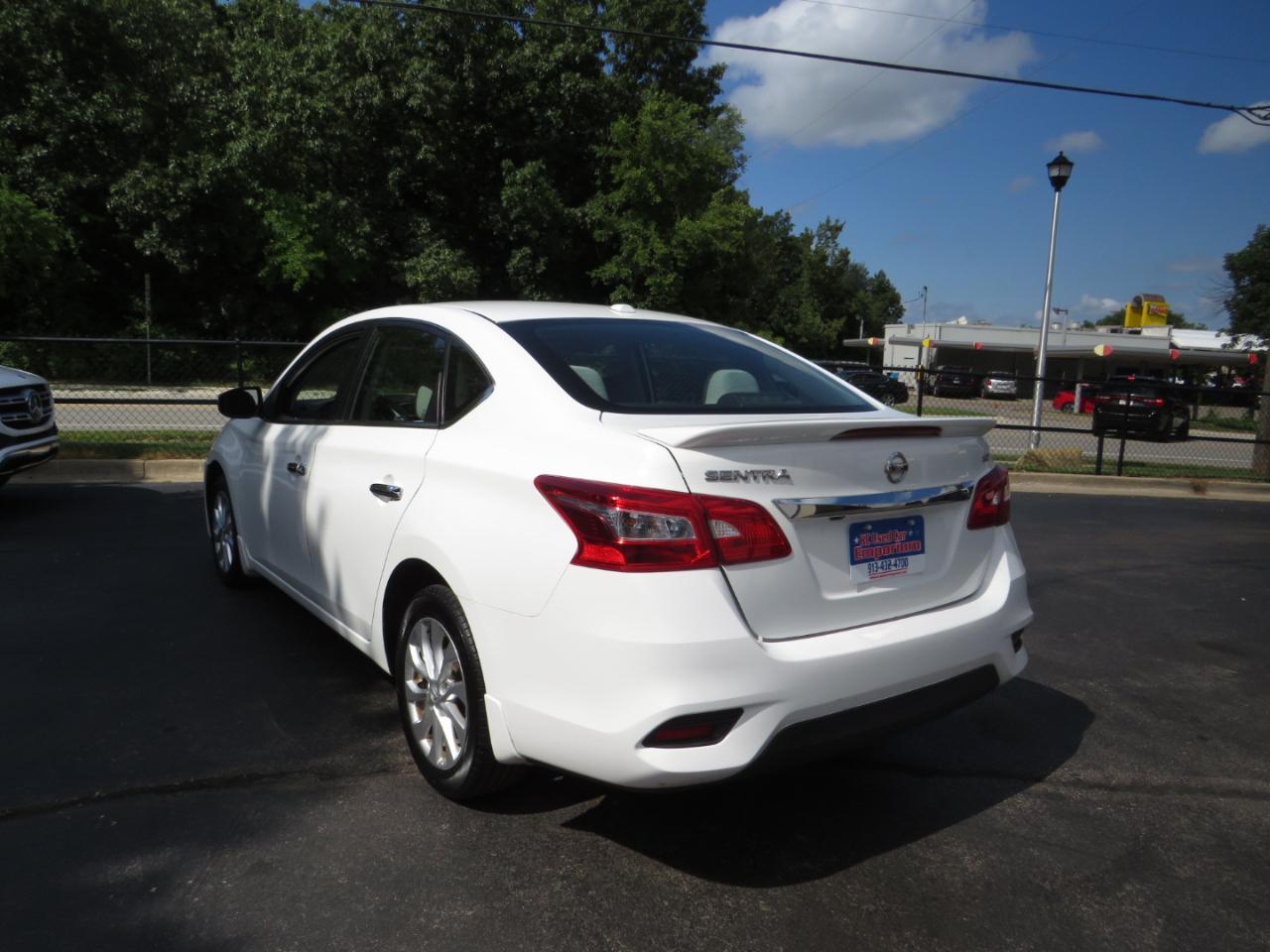 Nissan Sentra SV CVT 2017