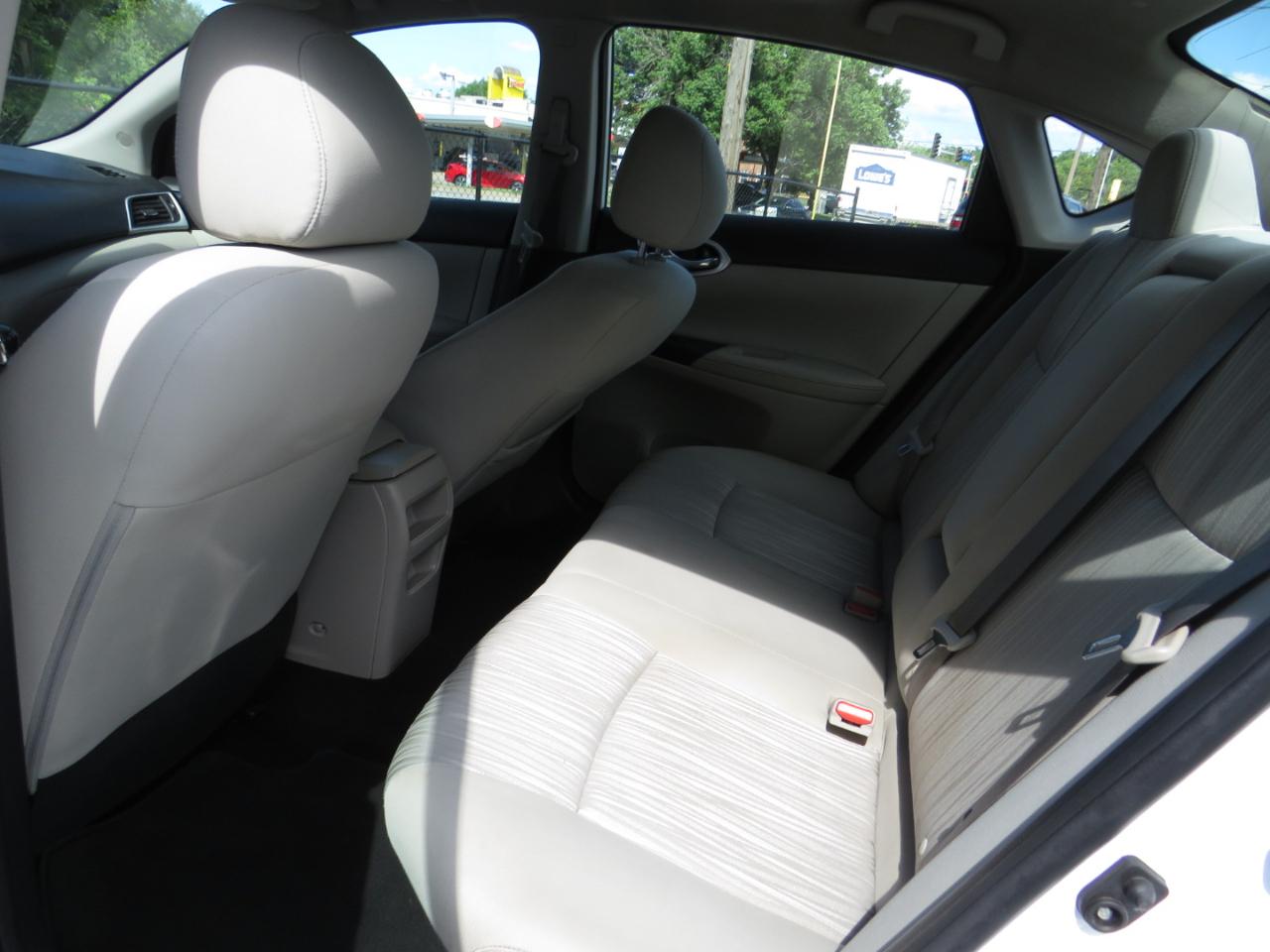 Nissan Sentra SV CVT 2017