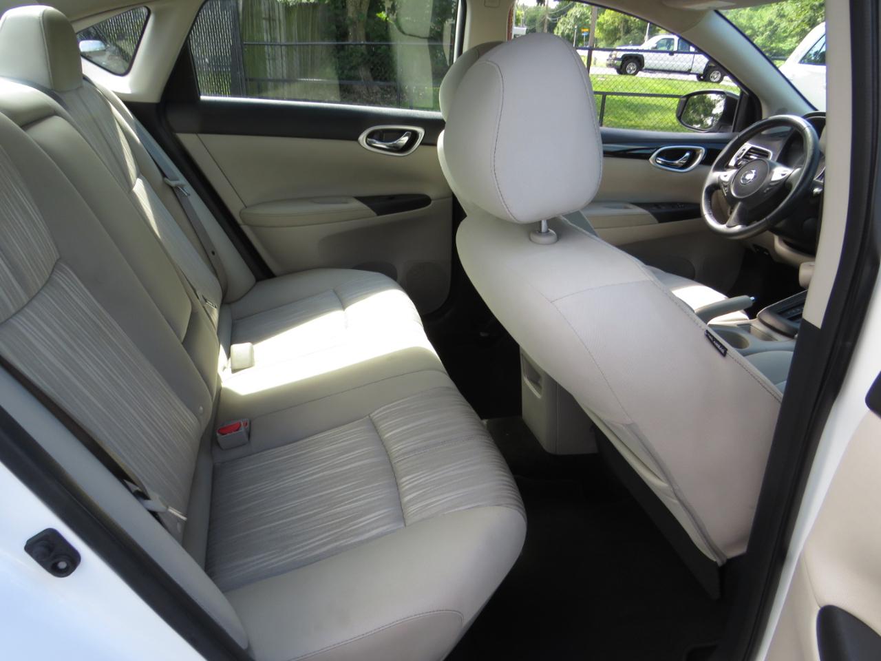 Nissan Sentra SV CVT 2017