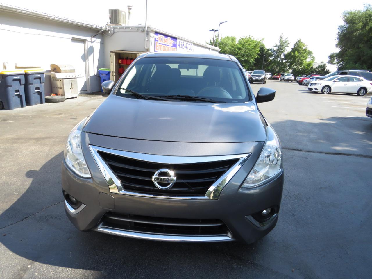 Nissan Versa Sedan 2018.5 SV CVT 2018