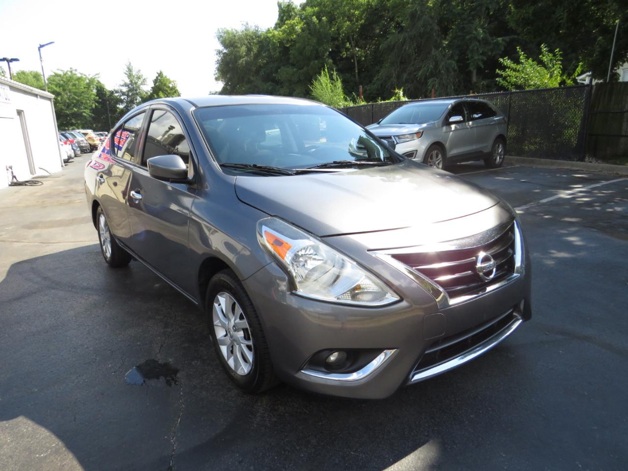Nissan Versa Sedan 2018.5 SV CVT 2018