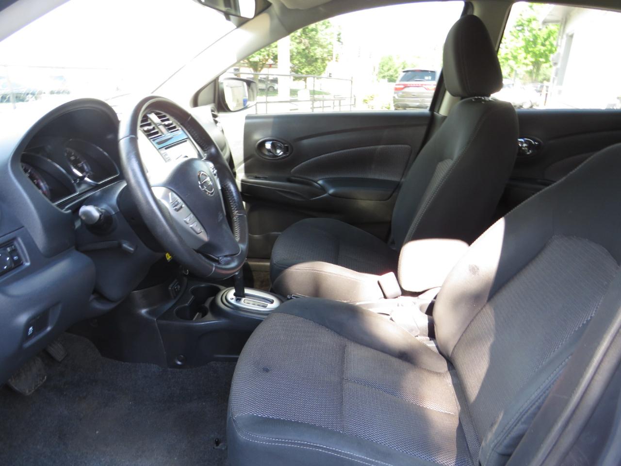 Nissan Versa Sedan 2018.5 SV CVT 2018