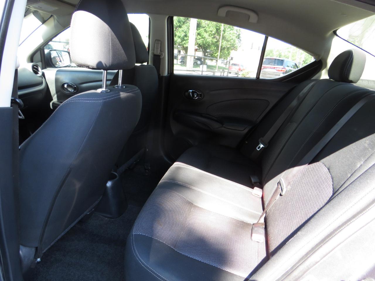 Nissan Versa Sedan 2018.5 SV CVT 2018