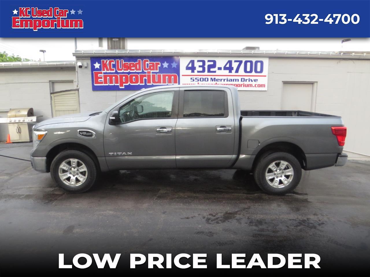2017 Nissan Titan 4x4 Crew Cab SV