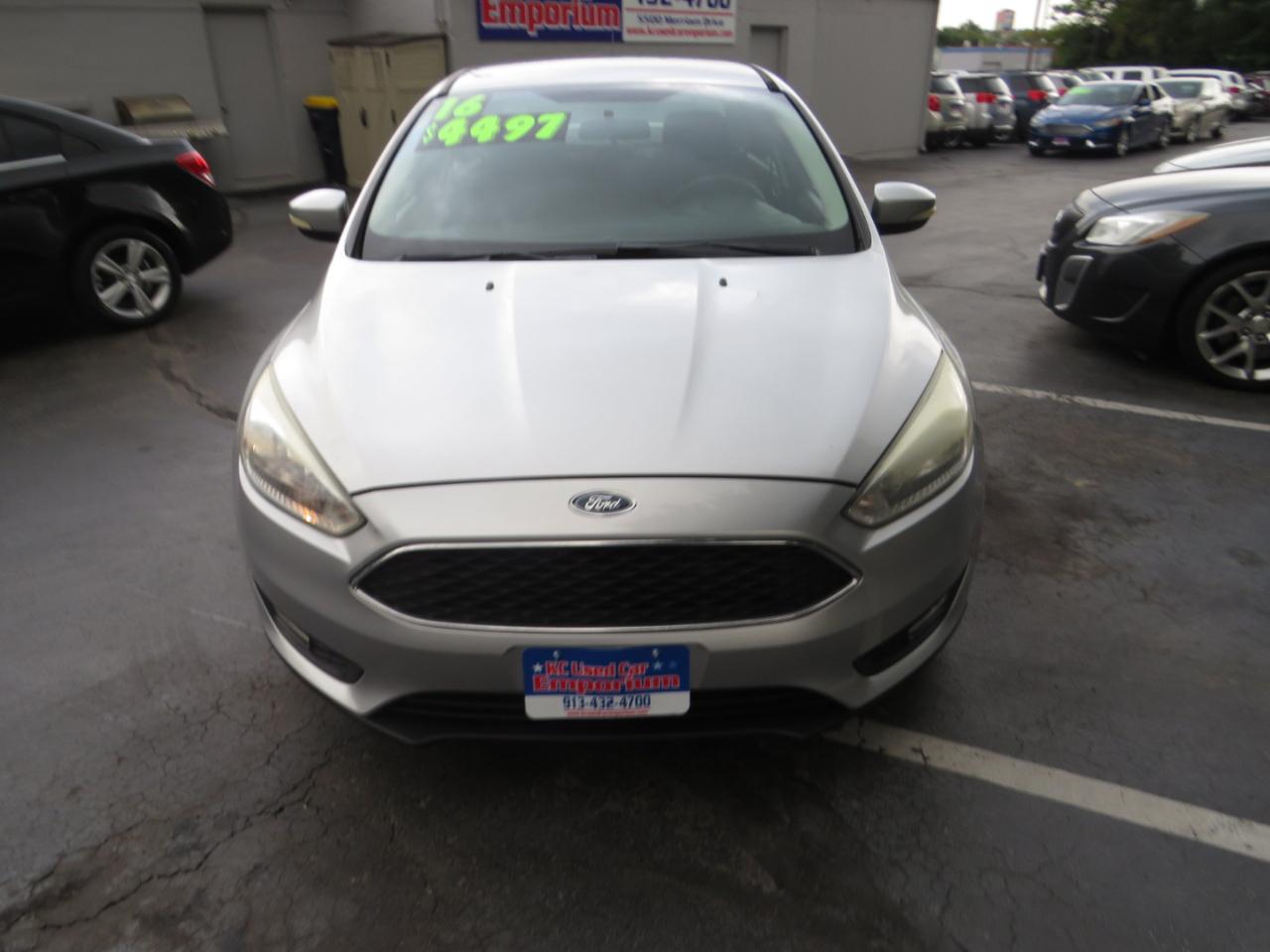 Ford Focus 4dr Sdn SE 2016