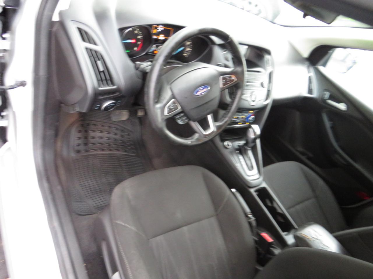 Ford Focus 4dr Sdn SE 2016