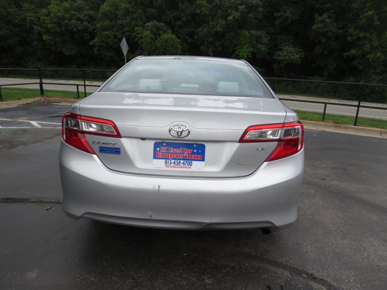 Toyota Camry 2014.5 4dr Sdn I4 Auto SE Sport (Natl) 2014