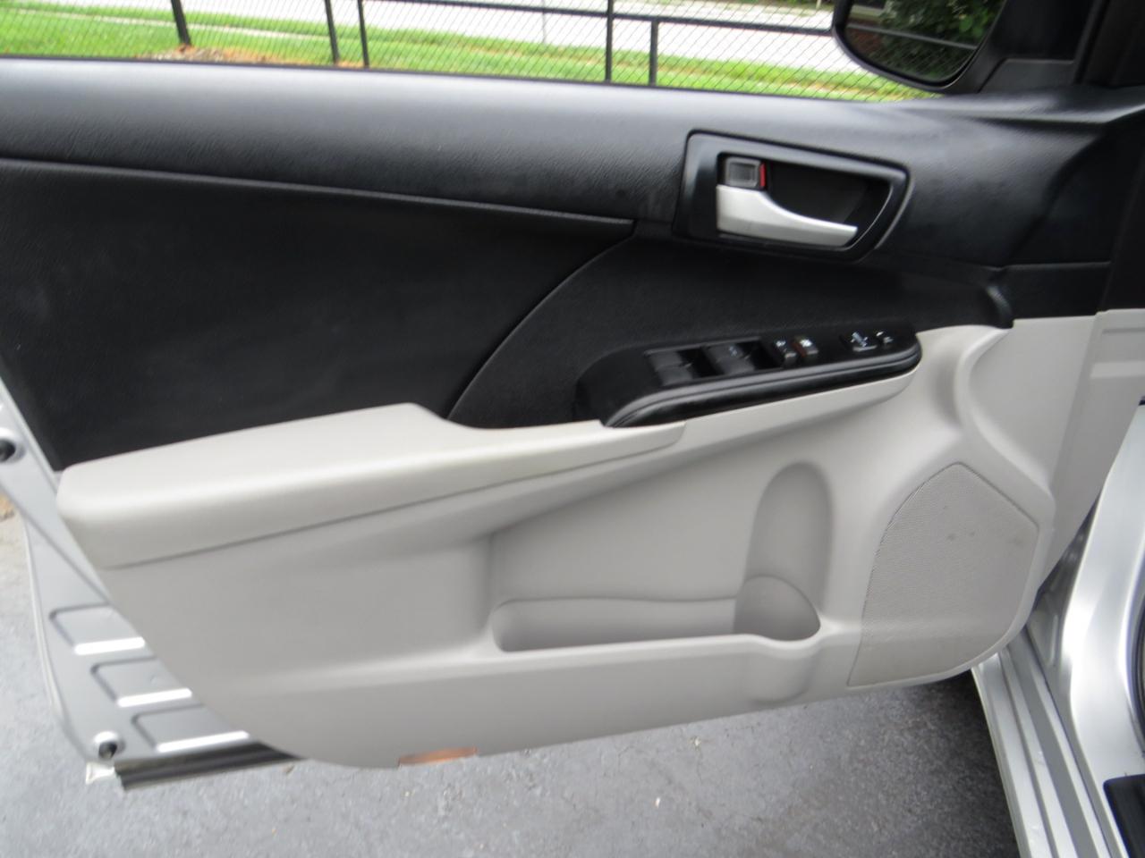 Toyota Camry 2014.5 4dr Sdn I4 Auto SE Sport (Natl) 2014