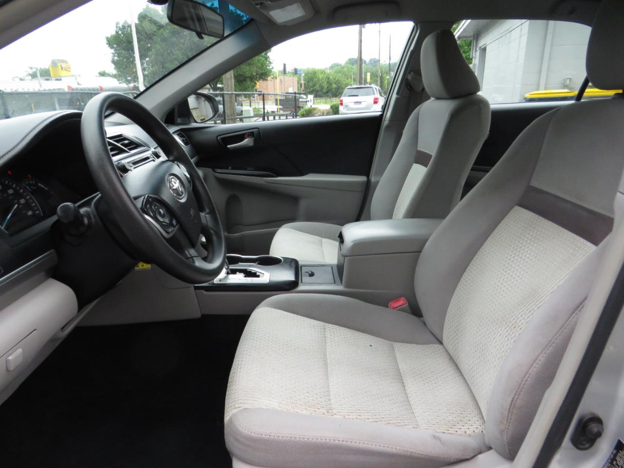 Toyota Camry 2014.5 4dr Sdn I4 Auto SE Sport (Natl) 2014