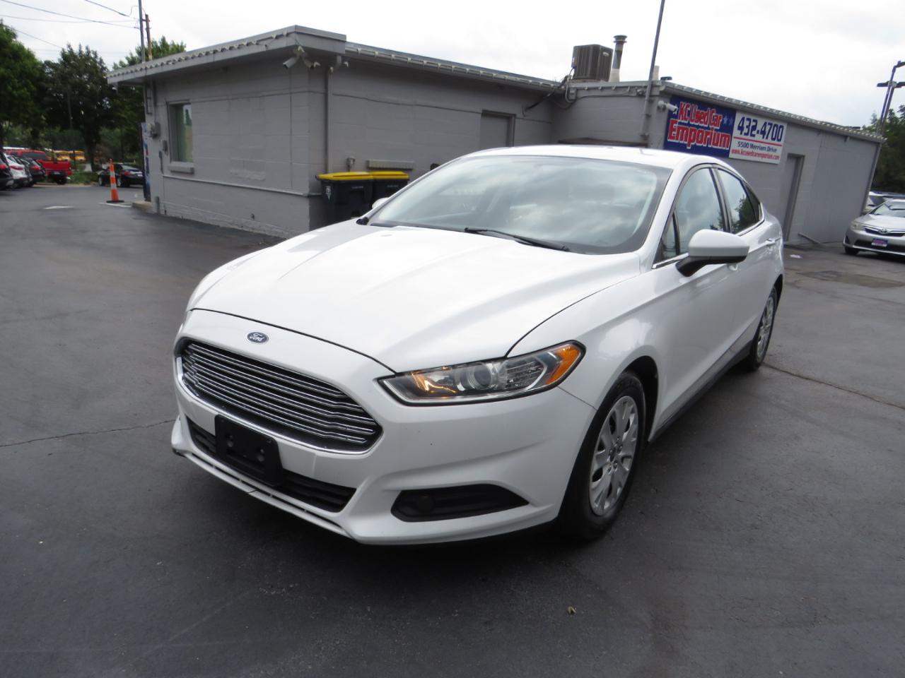 Ford Fusion 4dr Sdn S FWD 2013