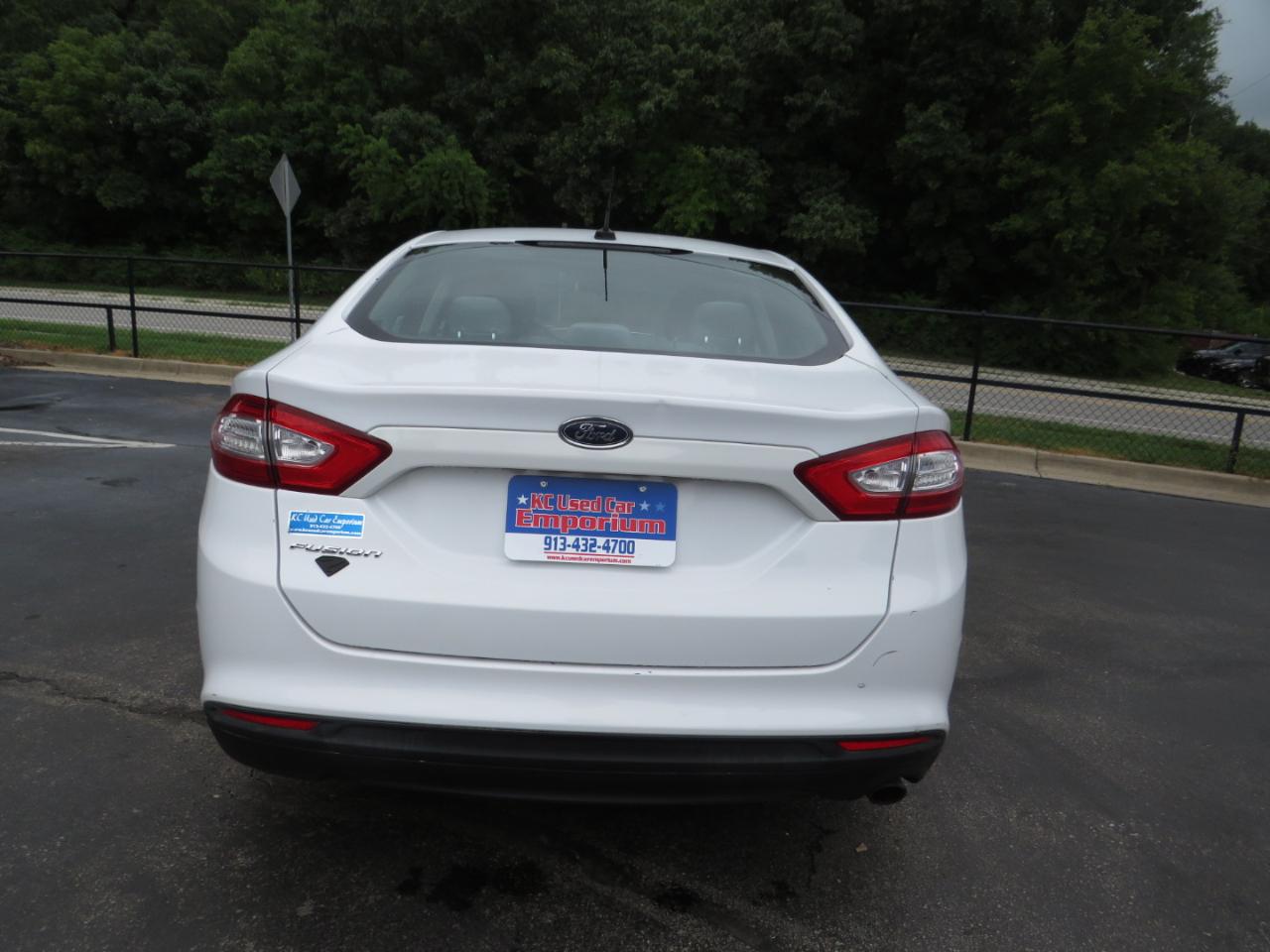 Ford Fusion 4dr Sdn S FWD 2013