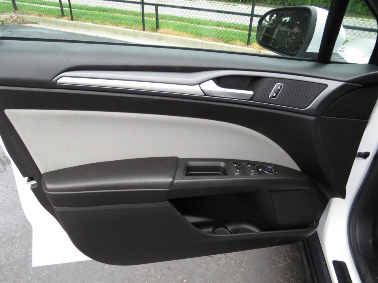 Ford Fusion 4dr Sdn S FWD 2013