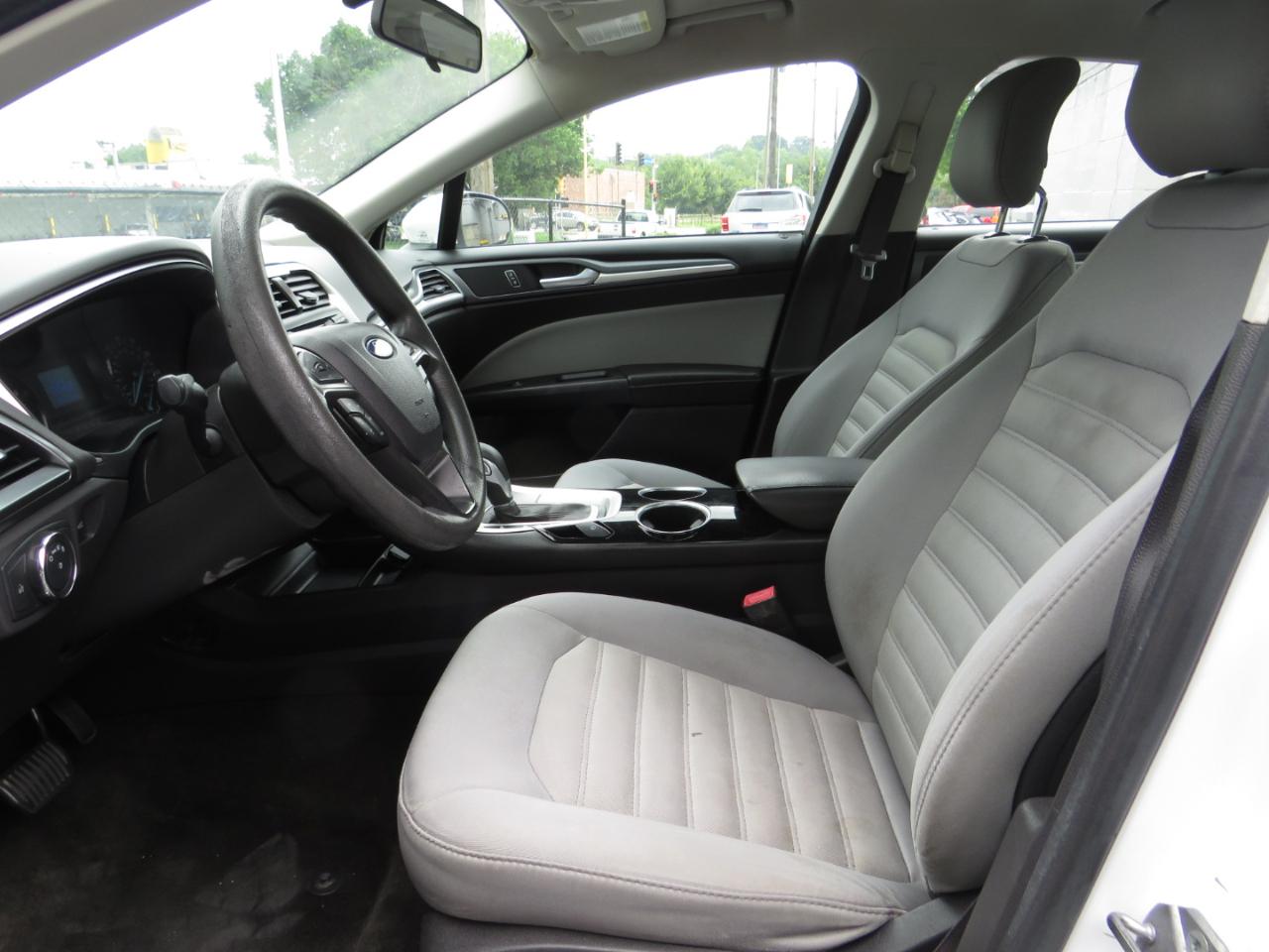 Ford Fusion 4dr Sdn S FWD 2013