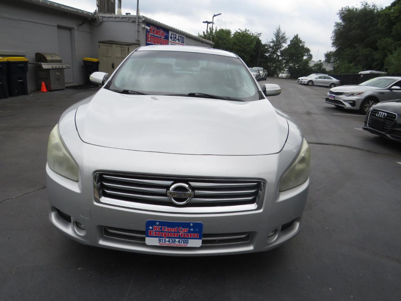 Nissan Maxima 4dr Sdn 3.5 SV 2014