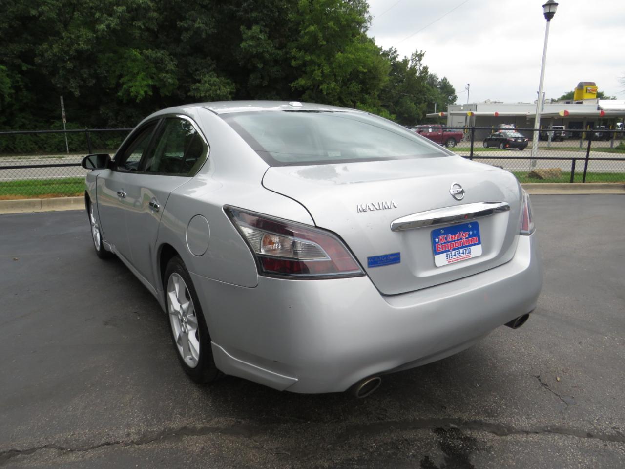 Nissan Maxima 4dr Sdn 3.5 SV 2014