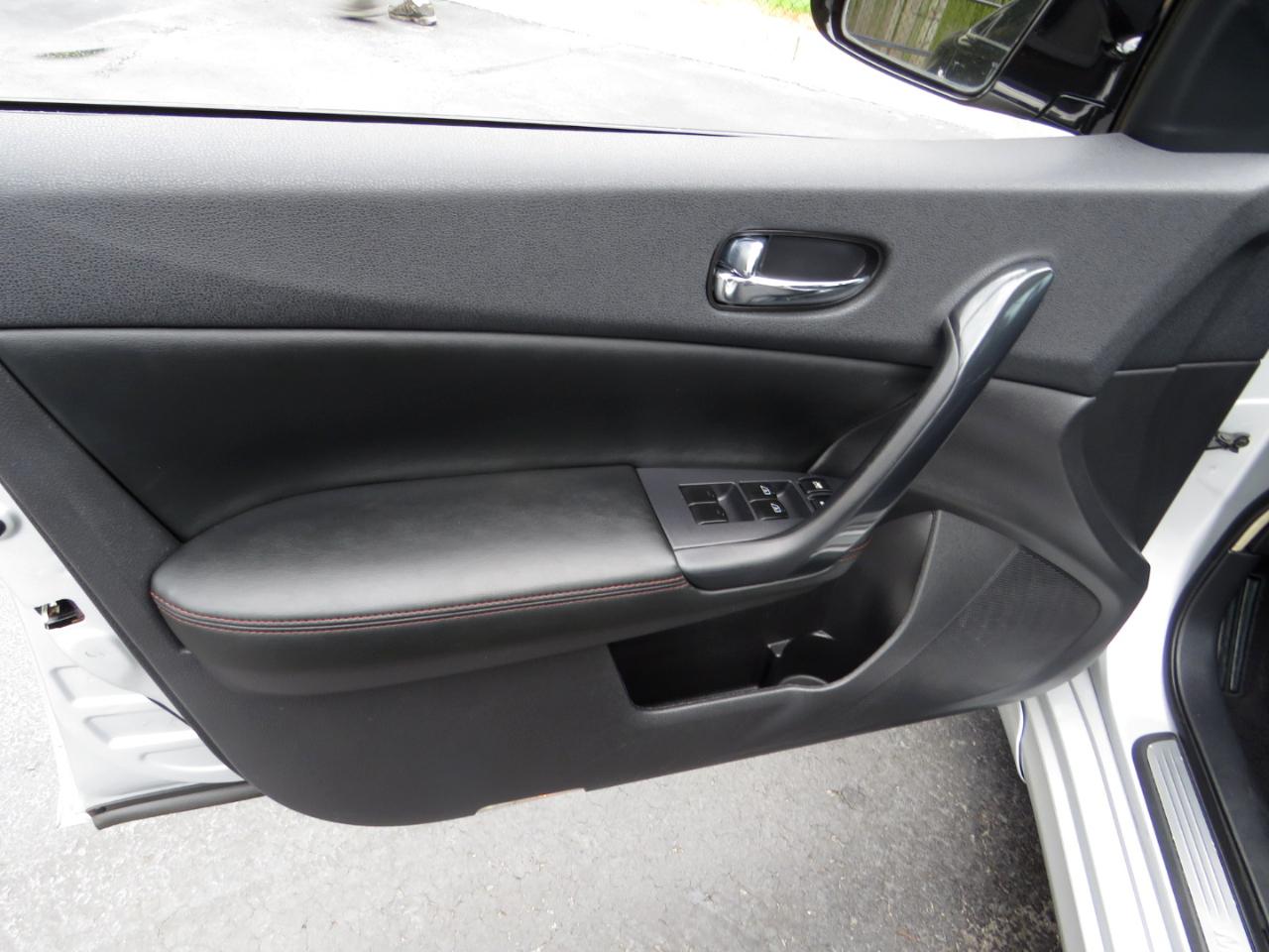 Nissan Maxima 4dr Sdn 3.5 SV 2014