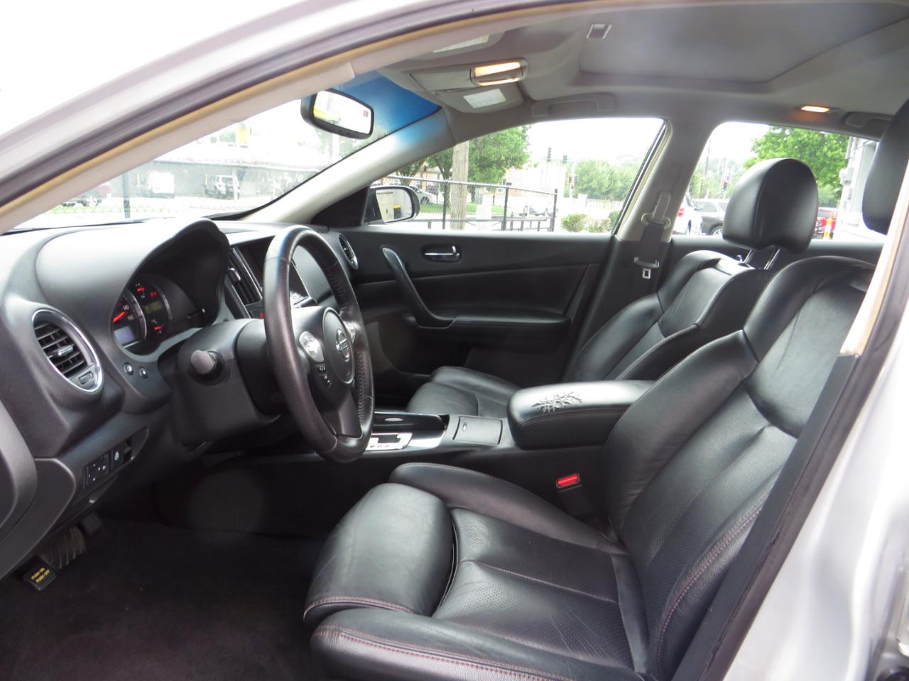 Nissan Maxima 4dr Sdn 3.5 SV 2014