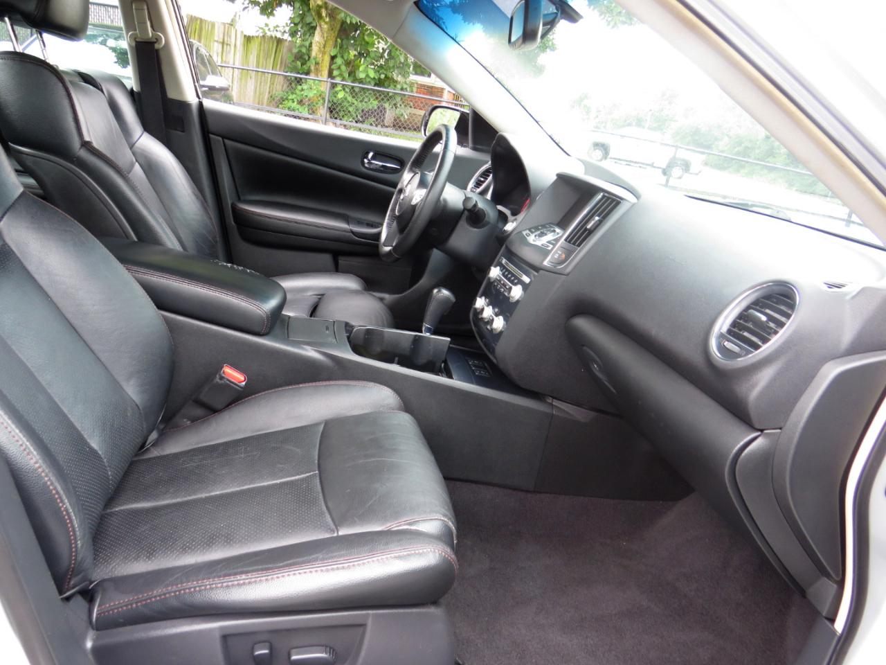 Nissan Maxima 4dr Sdn 3.5 SV 2014