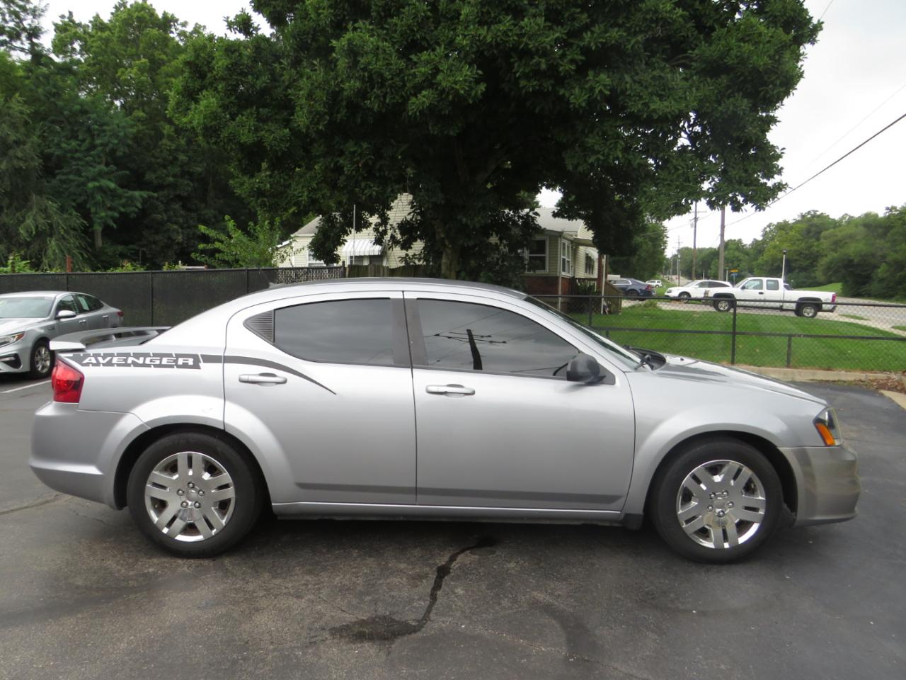 Dodge Avenger 4dr Sdn SE 2014