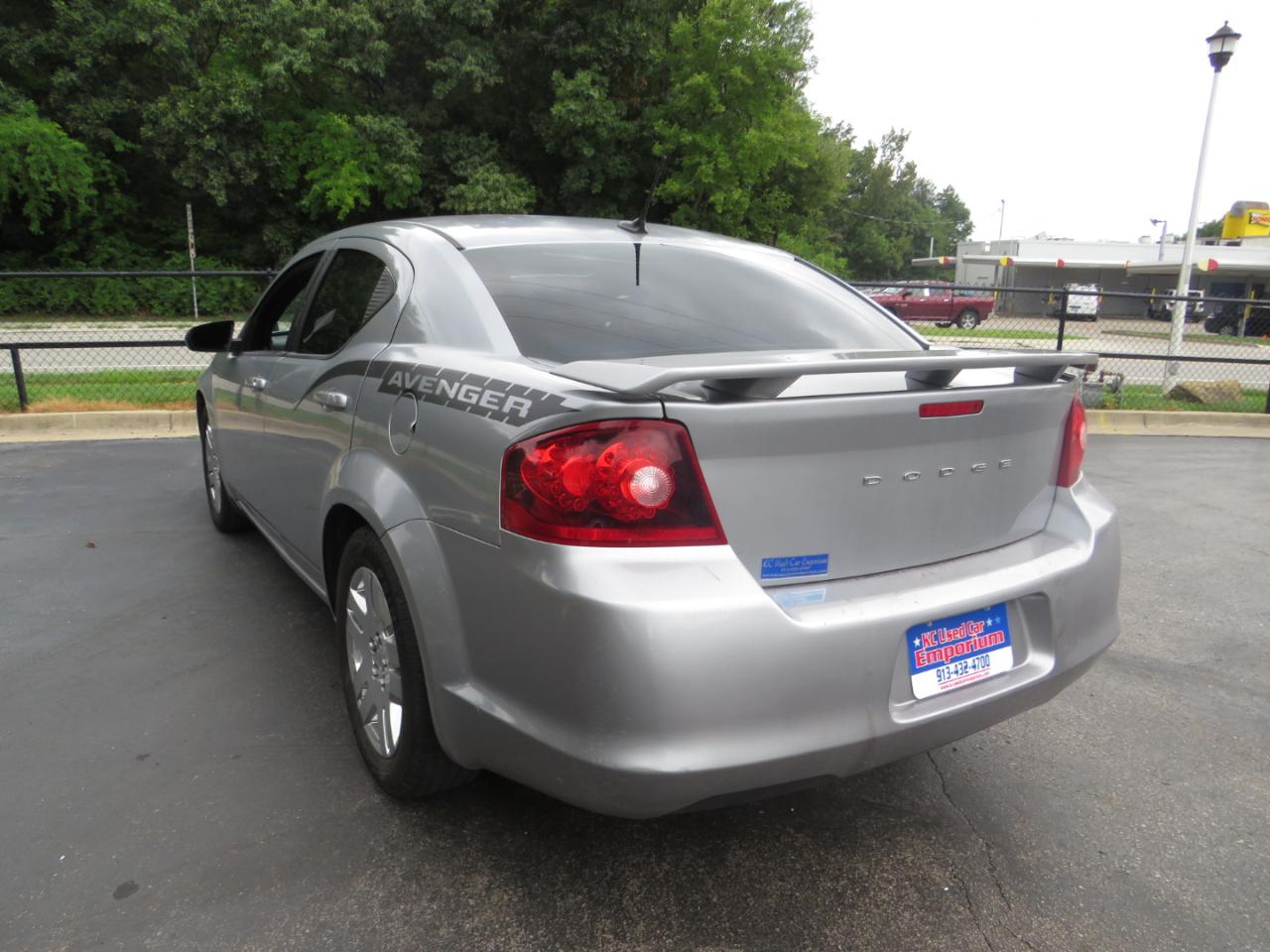 Dodge Avenger 4dr Sdn SE 2014