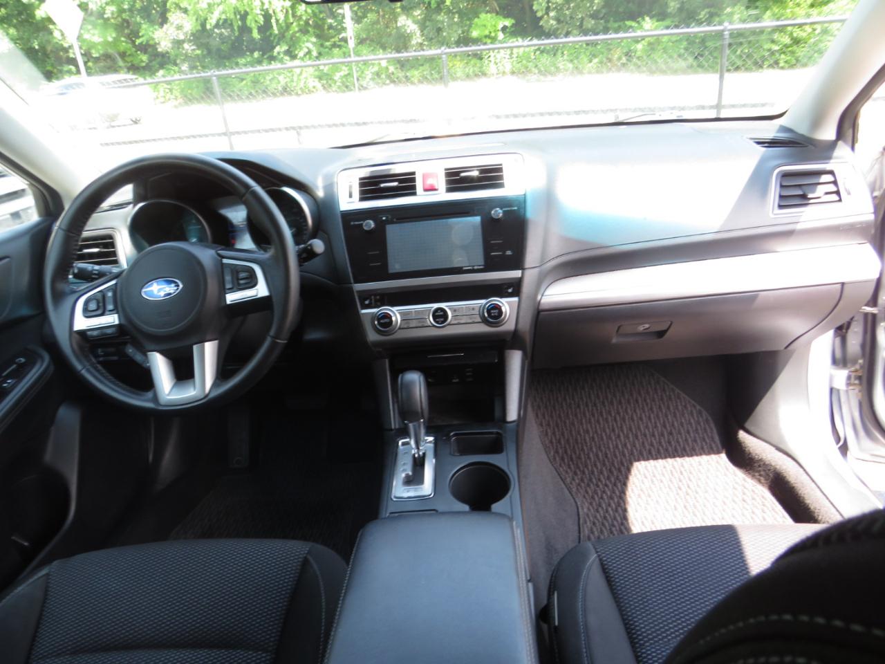 Subaru Outback 4dr Wgn 2.5i Premium 2015