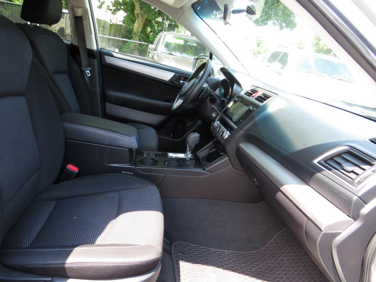 Subaru Outback 4dr Wgn 2.5i Premium 2015