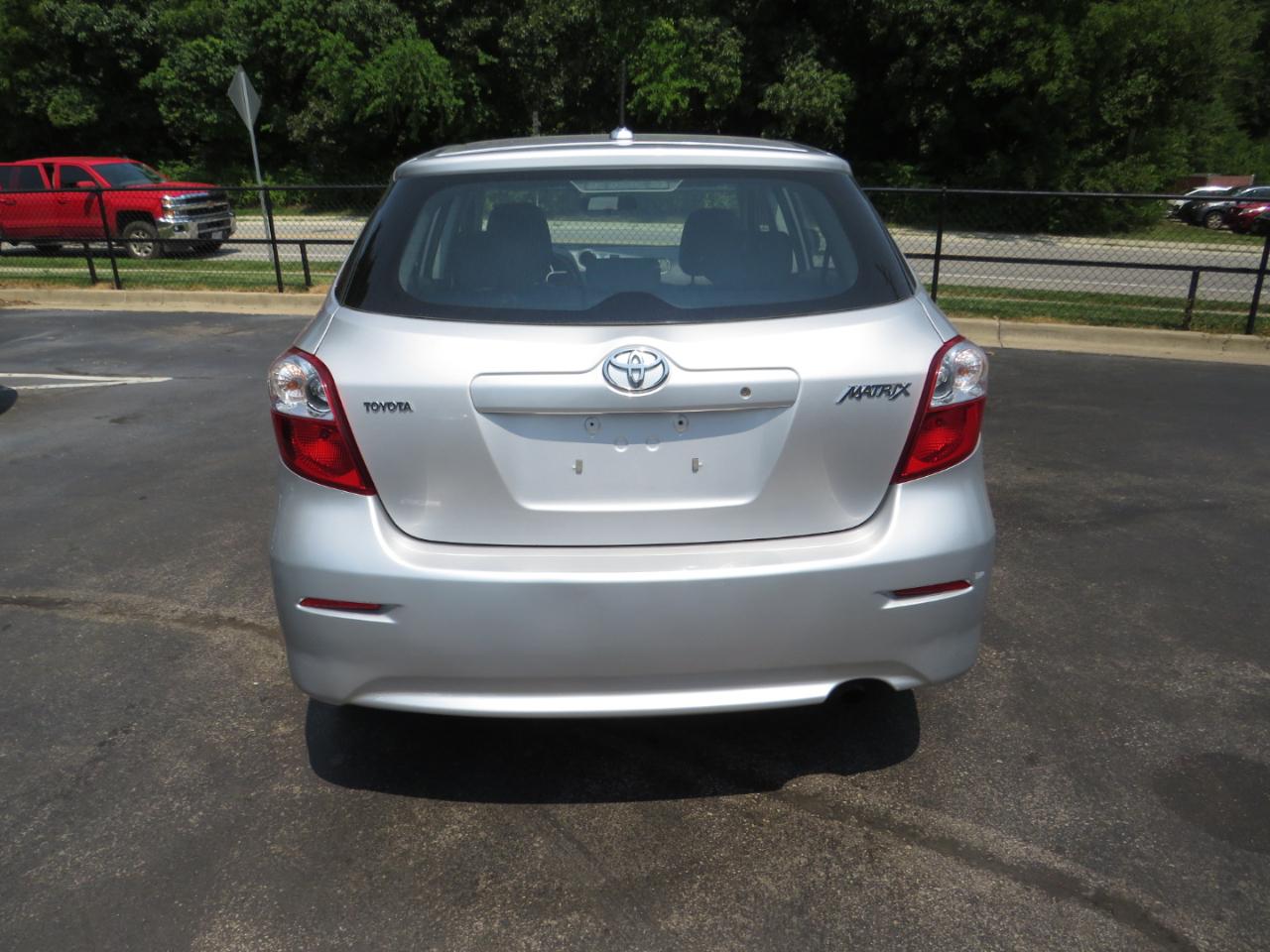 Toyota Matrix 5dr Wgn Man FWD (Natl) 2010