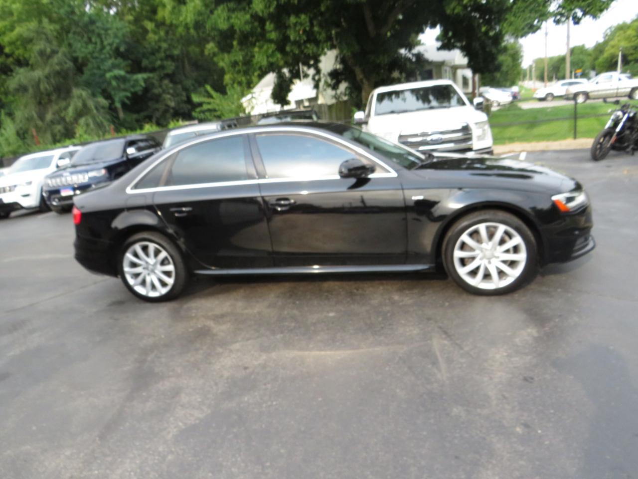 Audi A4 4dr Sdn CVT FrontTrak 2.0T Premium 2014