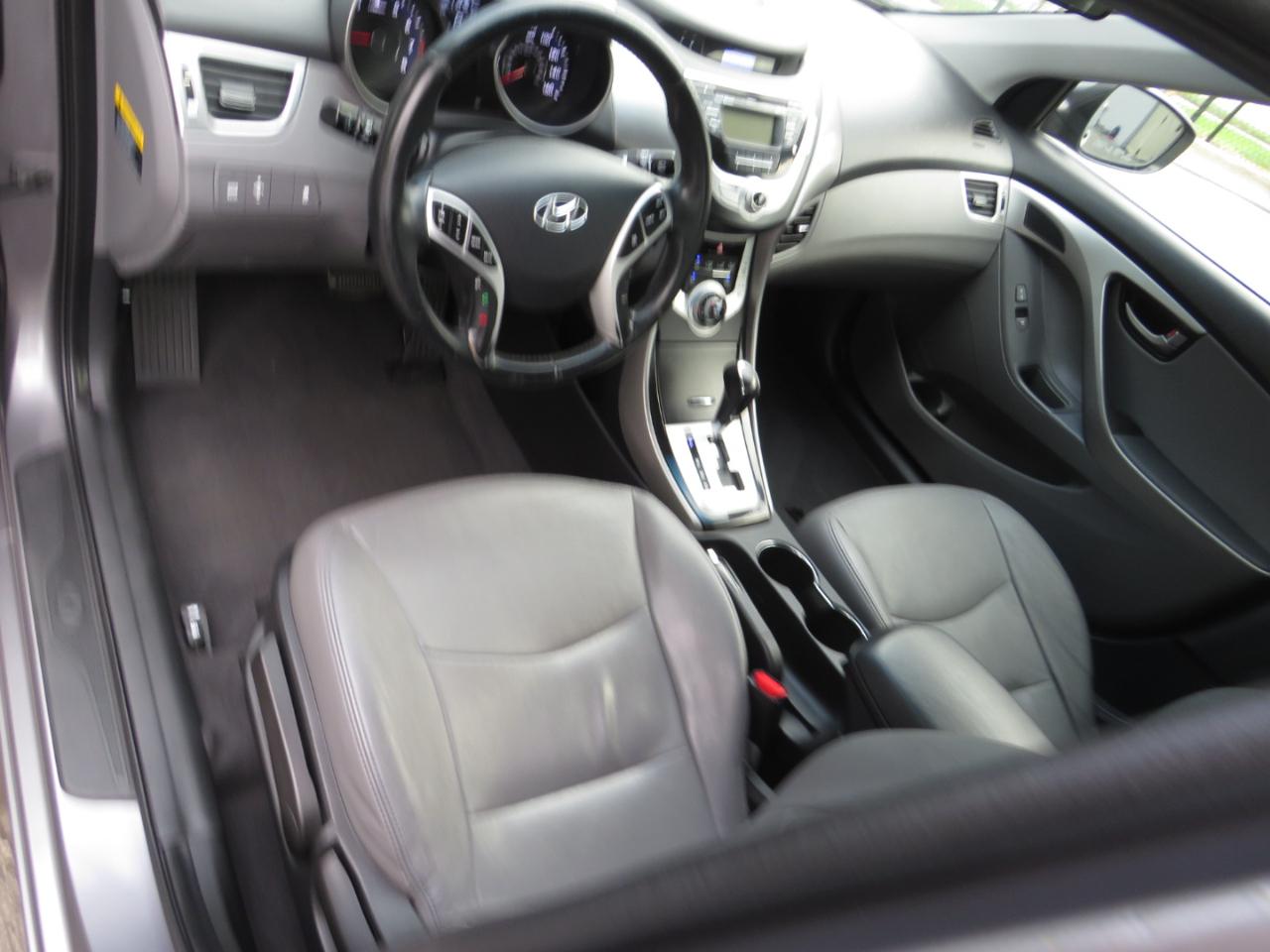 Hyundai Elantra 4dr Sdn Auto Limited (Alabama Plant) 2012
