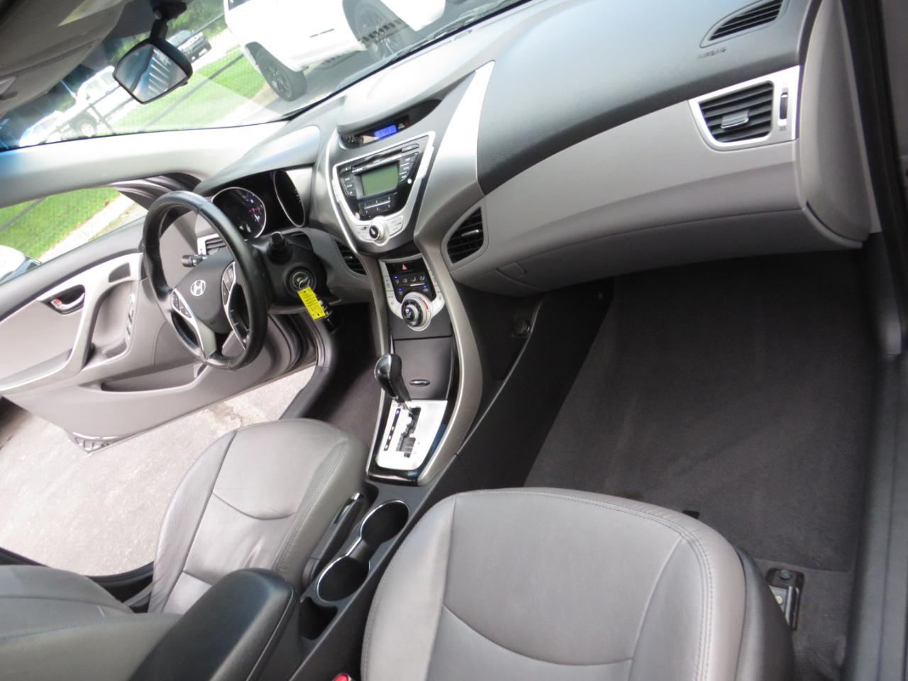 Hyundai Elantra 4dr Sdn Auto Limited (Alabama Plant) 2012