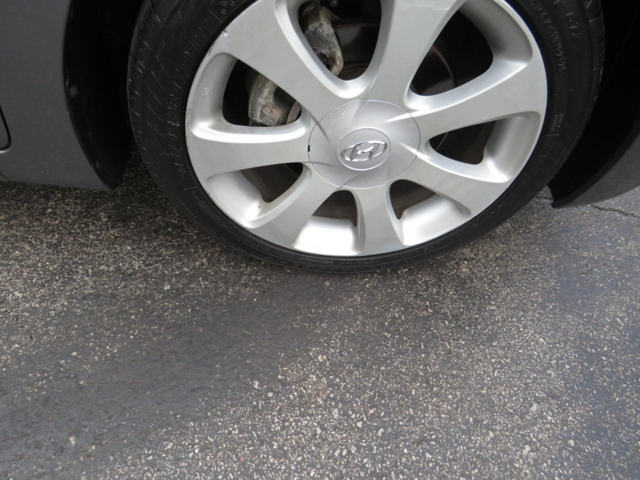 Hyundai Elantra 4dr Sdn Auto Limited (Alabama Plant) 2012