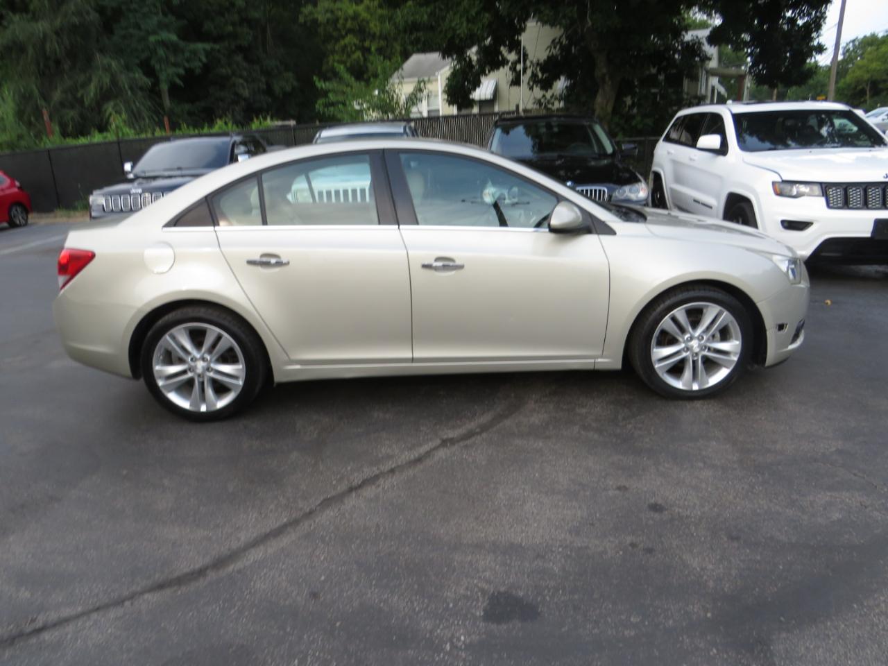Chevrolet Cruze 4dr Sdn LTZ 2013