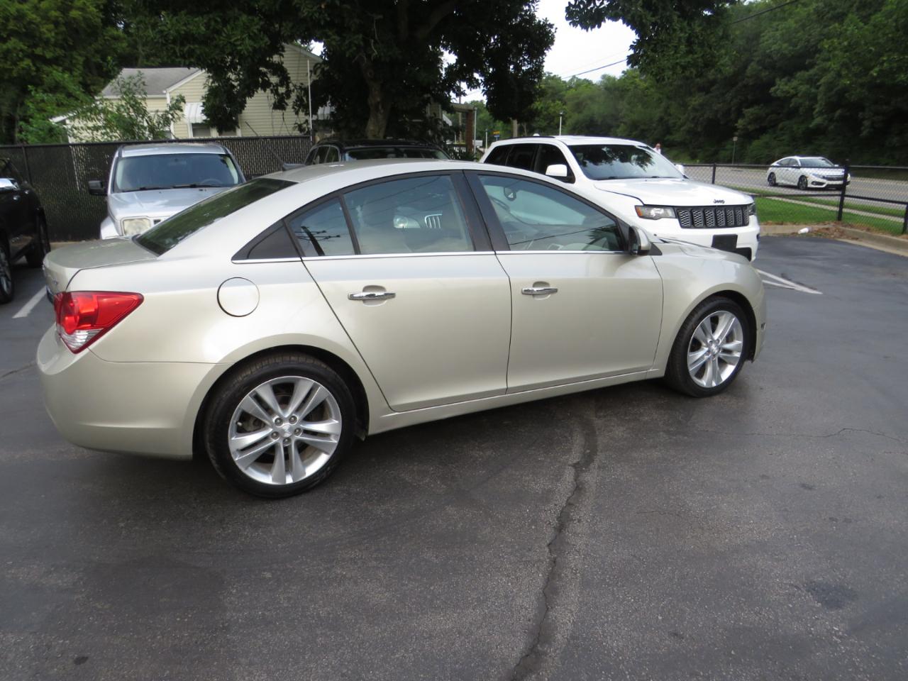 Chevrolet Cruze 4dr Sdn LTZ 2013