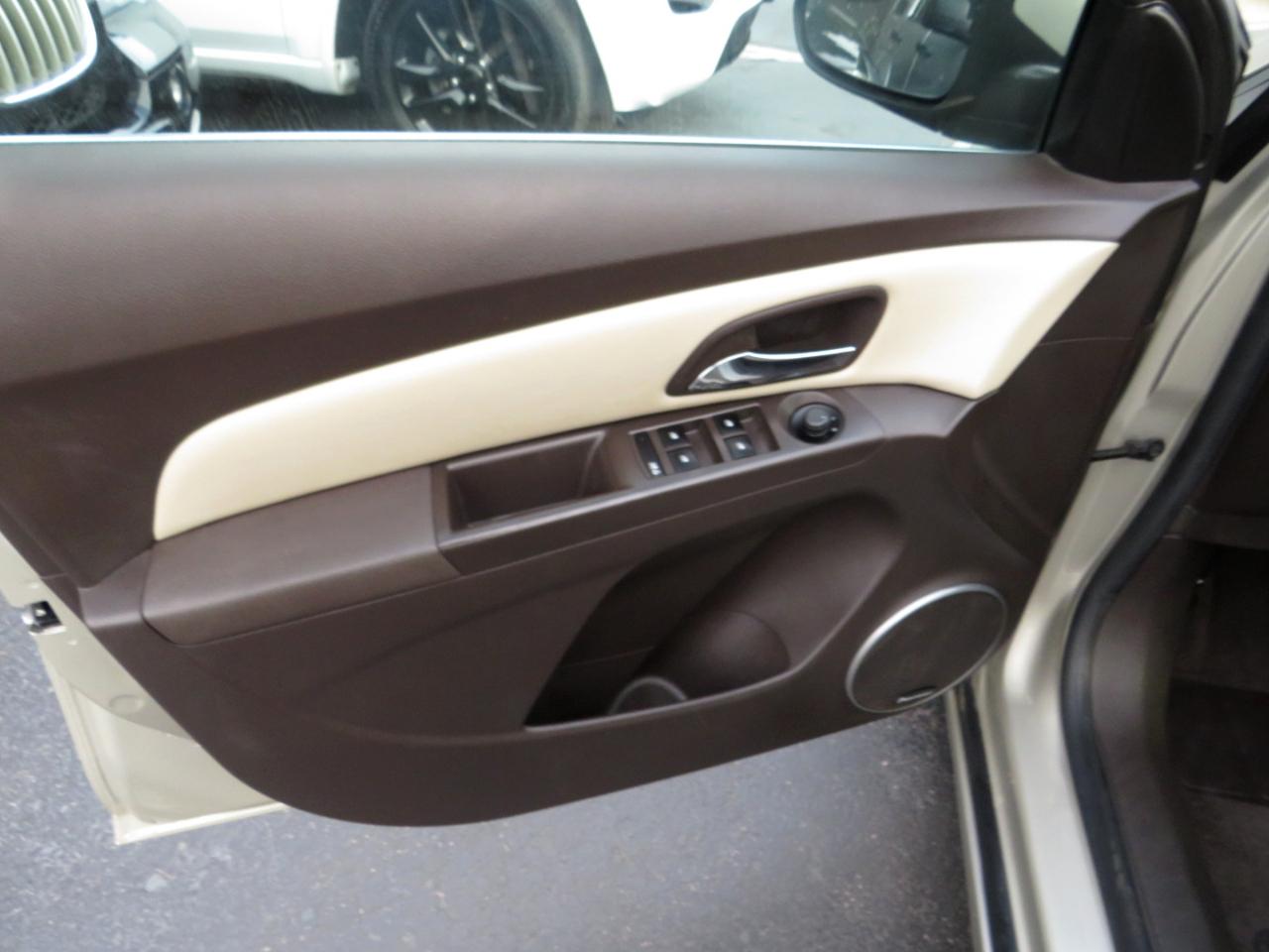 Chevrolet Cruze 4dr Sdn LTZ 2013