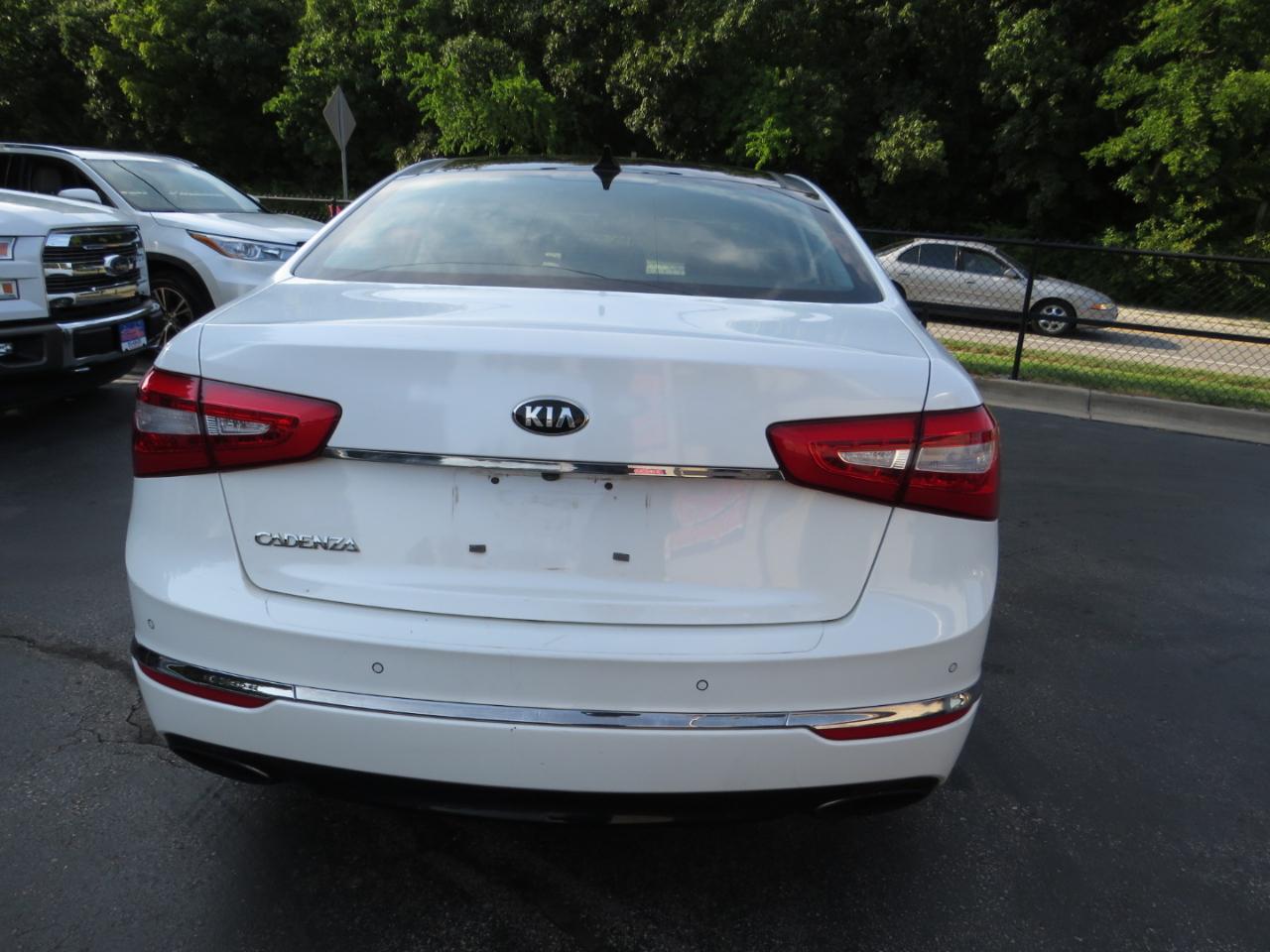 Kia Cadenza 4dr Sdn Premium 2014