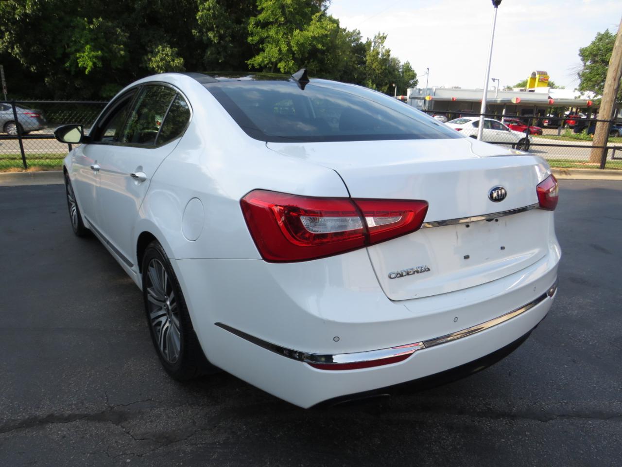 Kia Cadenza 4dr Sdn Premium 2014
