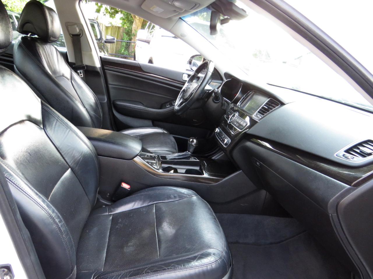 Kia Cadenza 4dr Sdn Premium 2014