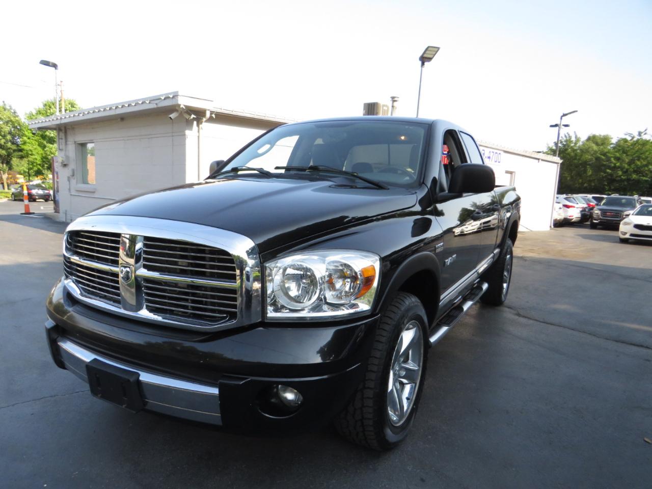Dodge Ram 1500 4WD Quad Cab 140.5" Laramie 2008