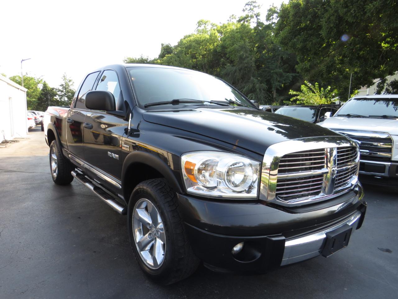 Dodge Ram 1500 4WD Quad Cab 140.5" Laramie 2008