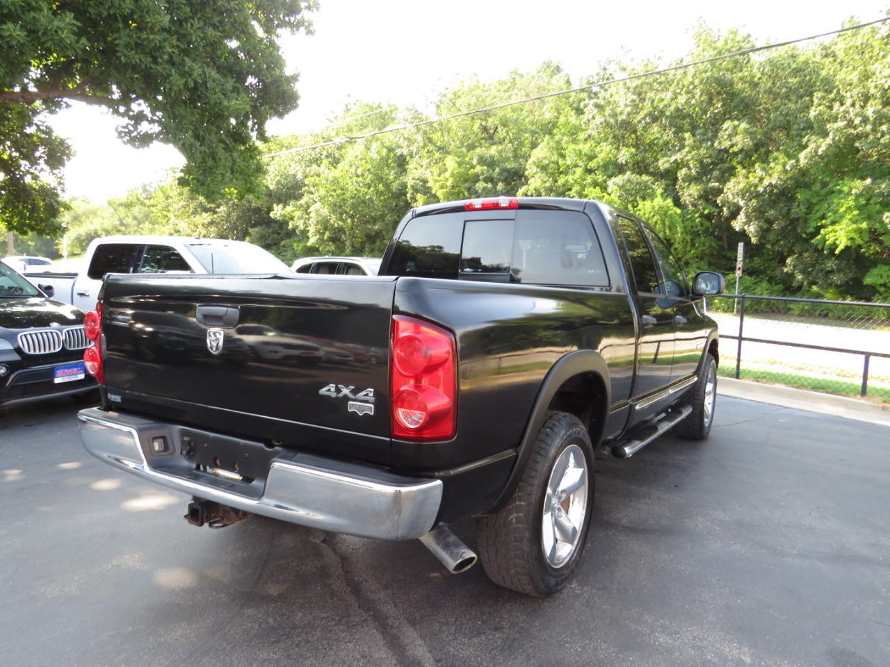 Dodge Ram 1500 4WD Quad Cab 140.5" Laramie 2008