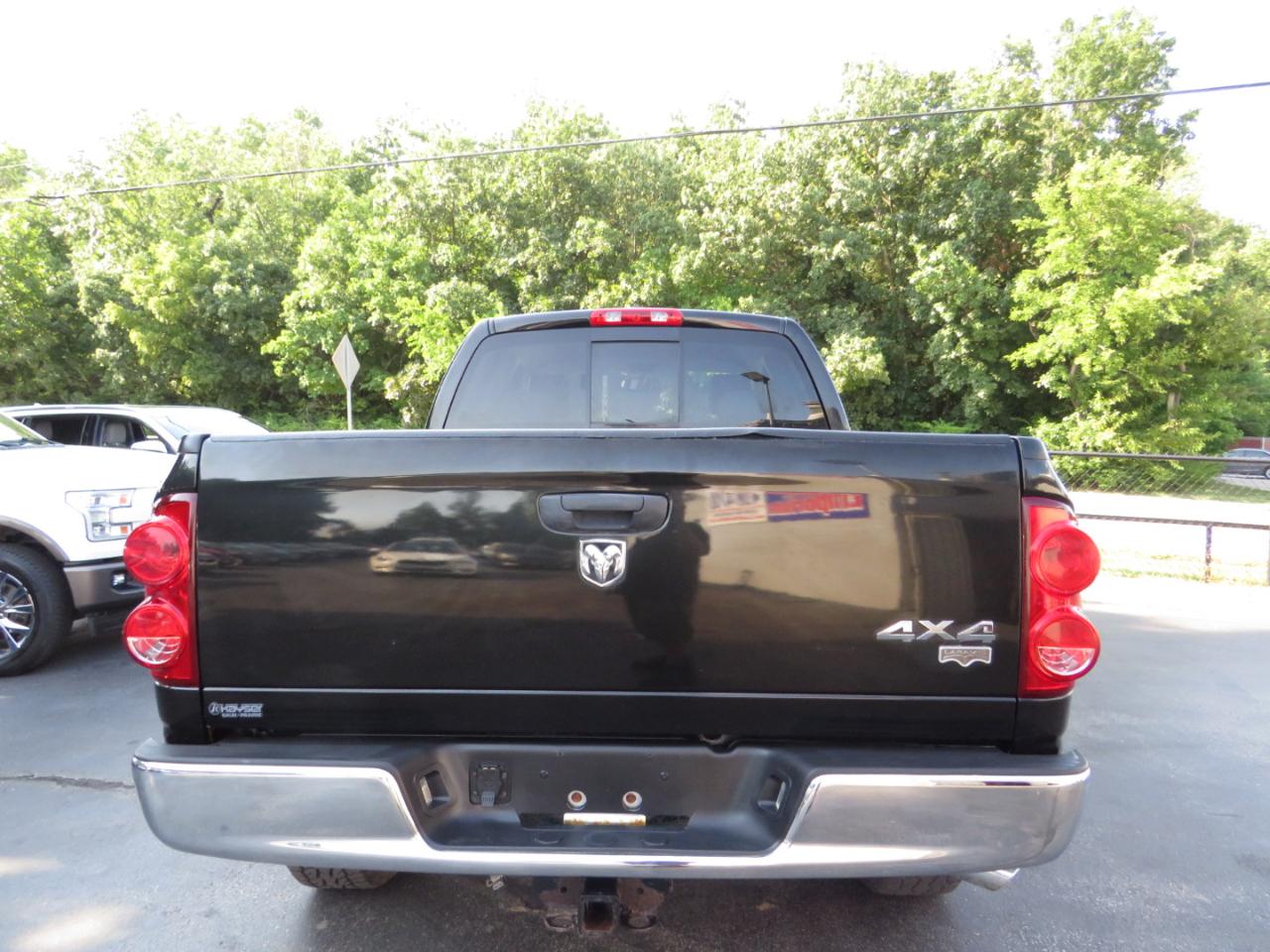 Dodge Ram 1500 4WD Quad Cab 140.5" Laramie 2008