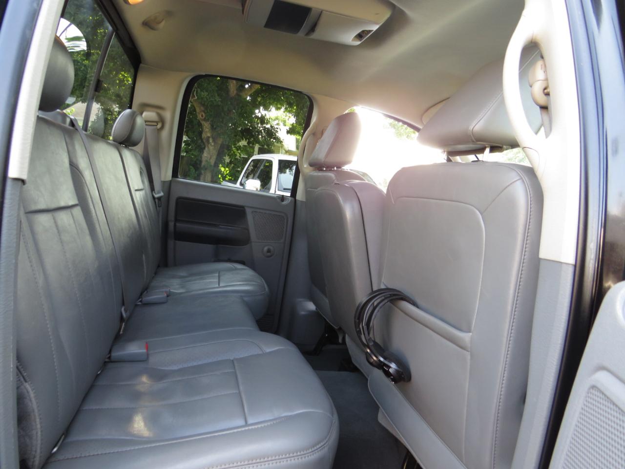Dodge Ram 1500 4WD Quad Cab 140.5" Laramie 2008