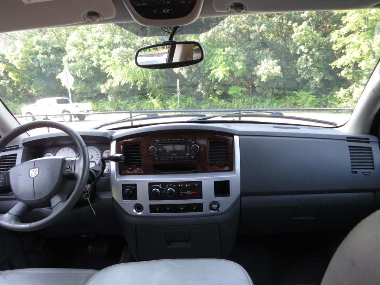 Dodge Ram 1500 4WD Quad Cab 140.5" Laramie 2008