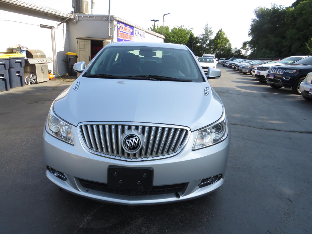Buick LaCrosse 4dr Sdn Touring FWD 2012